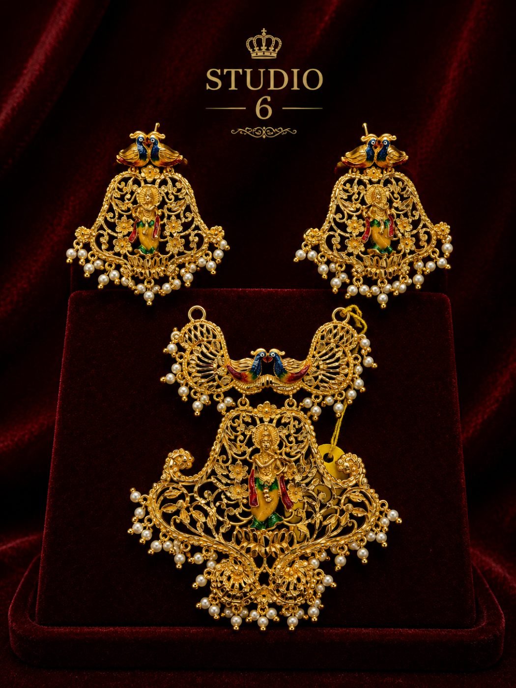 Pendant set jewellery from Studio 6 Kolkata